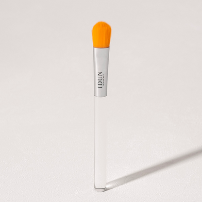 Concealer brush